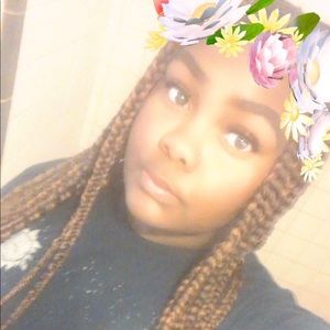 Meet your Posher, Elaina